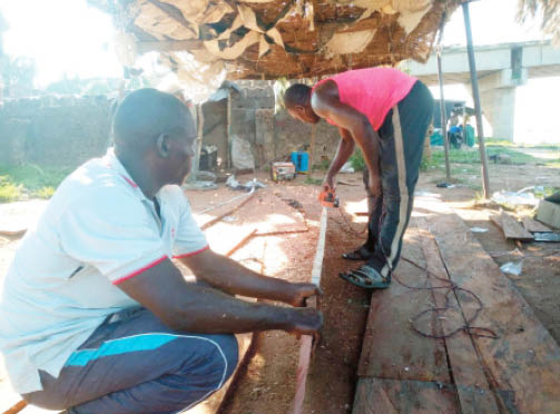 A day with the boatmaker of Jimeta