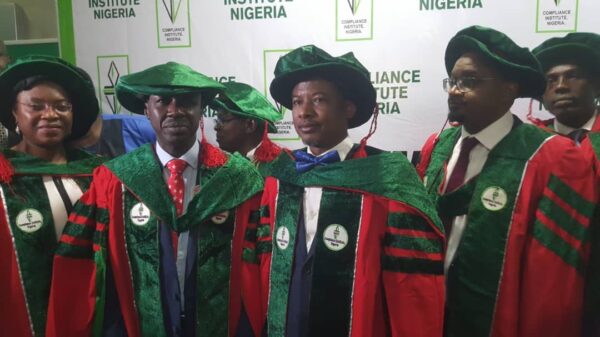 L-R: Ms. Isioma Gogo-Anazodo, Chairman, Committee Programmes, Education and Examination of the Compliance Institute, Nigeria (CIN); the acting chairman of the Economic and Financial Crimes Commission (EFCC), Ibrahim Magu; Usman Abdulqadir, the Executive Director, Corporate Planning and Compliance, Unity Bank Plc and others at the 2nd Investiture and Induction Ceremony of the institute in Lagos.