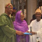 The governorship candidate of the People’s Democratic Party (PDP) in Lagos State, Mr. Jimi Agbaje, his running mate, Mrs. Haleemat Busari, with President of the Muslim community in Lagos state, Professor Tajudeen Gbadamosi, at the Lagos Central Mosque on Tuesday.