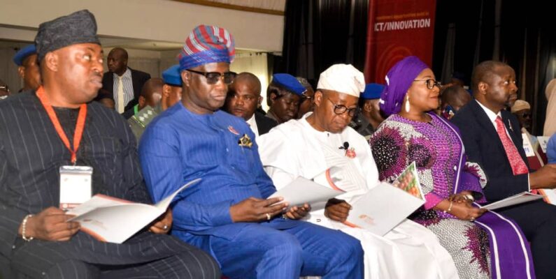 L – R: The Speaker, State of Osun House of Assembly, Rt. Hon. Timothy Owoeye; Deputy Governor State of Osun, Mr Benedict Alabi; Osun Governor Gboyega Oyetola; his wife, Mrs Kafayat and the Minister of Youths and Sports, Mr Sunday Dare at the Osun Economic and Investment Summit at Aurora event centre, Osogbo on Tuesday.