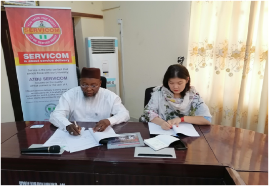 L-R: Professor Mohammed Abdulazeez, Vice Chancellor, Abubakar Tafawa Balewa University with Ms. Melissa Chen Yefang, Director, Enterprise Service & Delivery, Huawei Technologies Company Nigeria Limited at the signing of the MoU