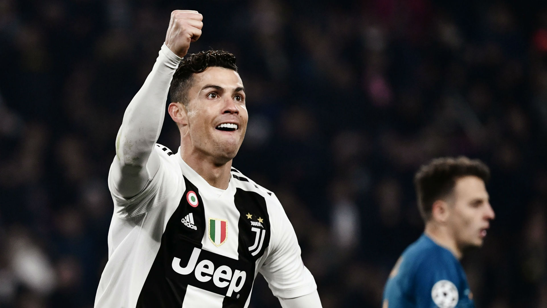 Ronaldo's $105 Million Year Tops Messi And Crowns Him Soccer's First  Billion-Dollar Man - Forbes Africa