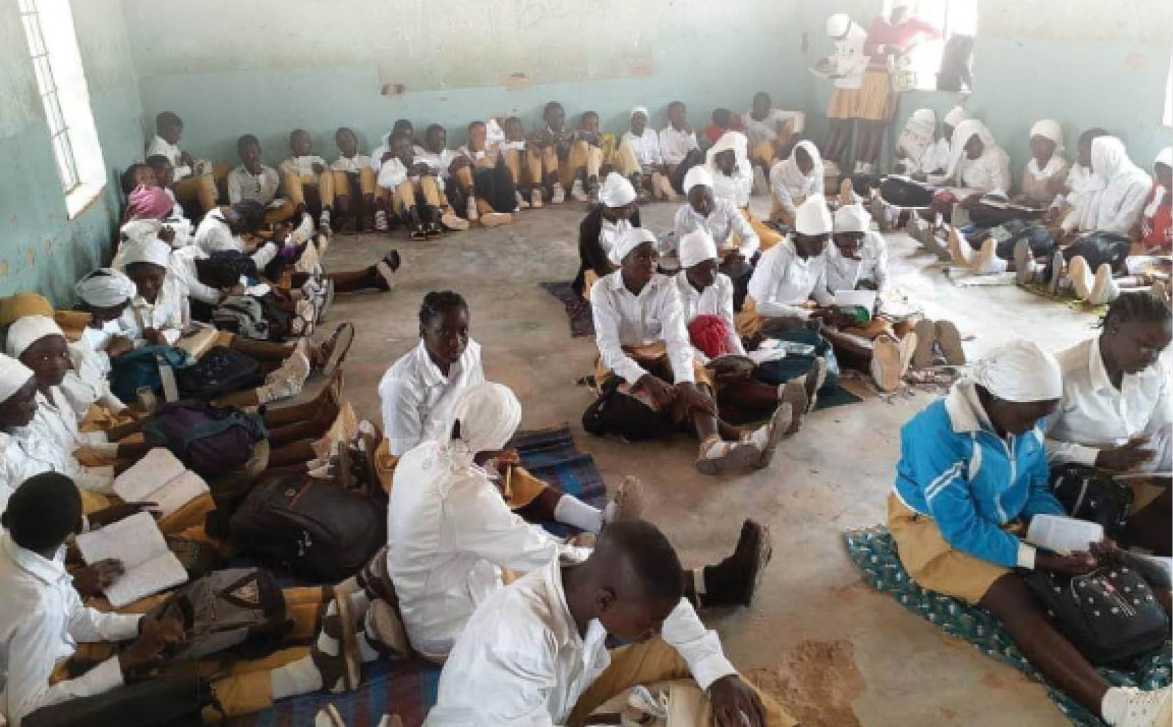 Inside Kaduna school where students come with wrappers to sit on floors