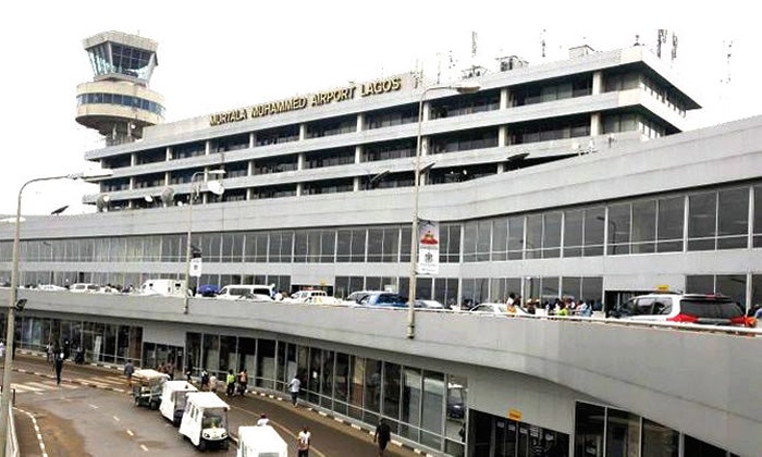 Two Immigration officials barred from airports over extortion of teenager