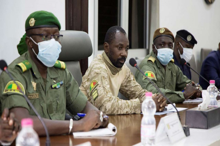 Mali junta opens talks on civilian transition