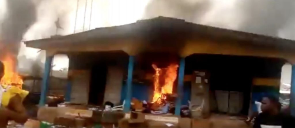 Bandits kill policeman, set station ablaze in Benue