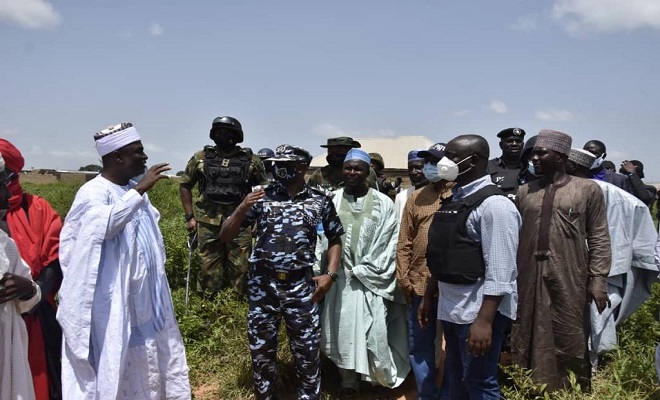 Security officials visit Kaduna communities after bandits’ attack