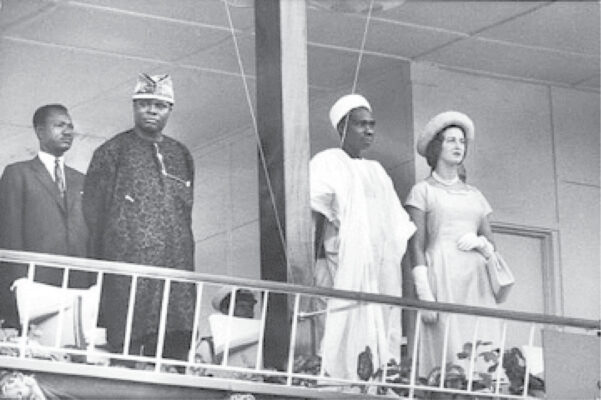 Jaja Wachuku (L) as First indigenous Speaker of the Nigerian House of Representatives during Nigeria’s Independence Ceremonies on 1 October 1960 with Prime Minister Balewa and Princess Alexandra of Kent
