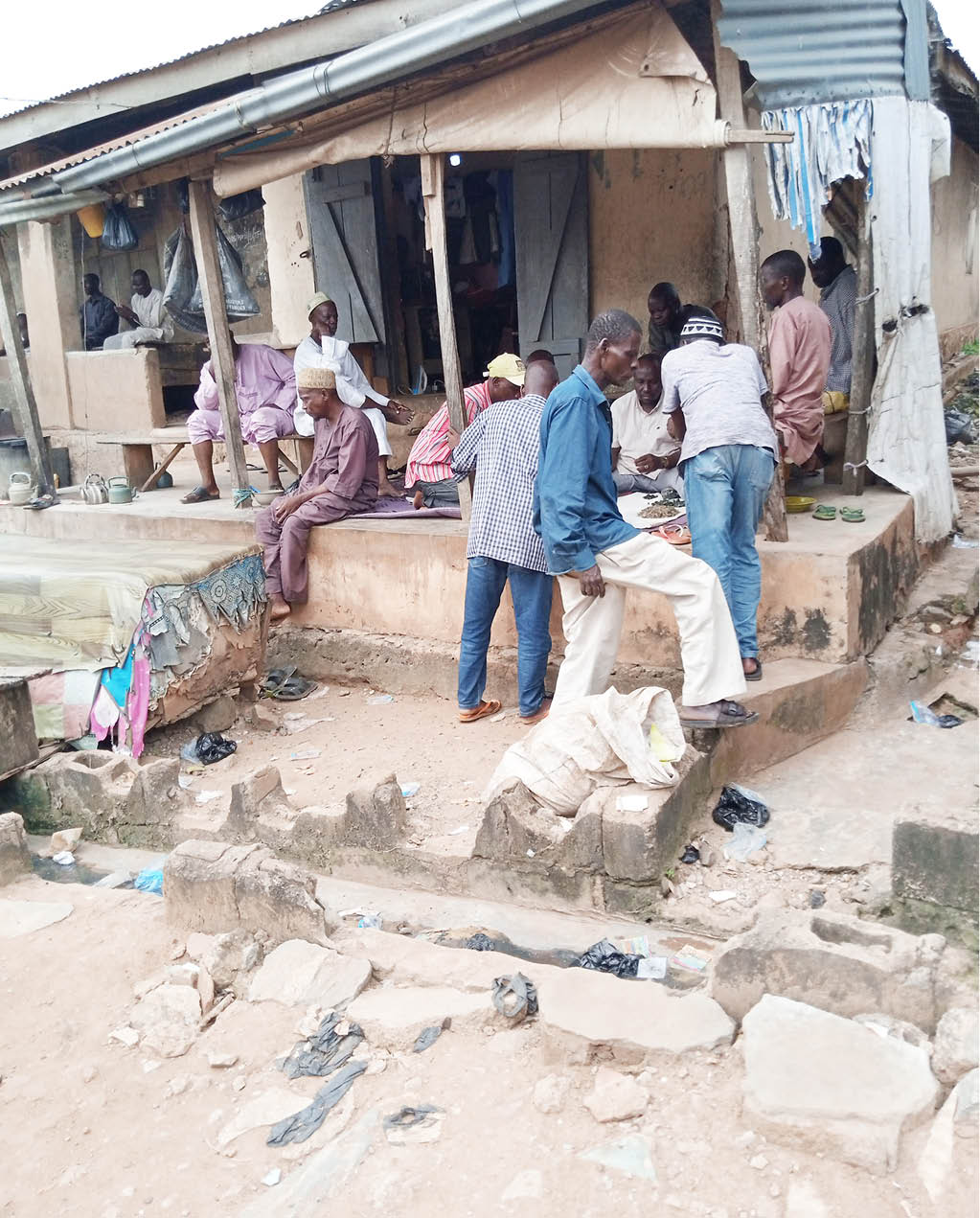 Inside Ibadan precious stones market