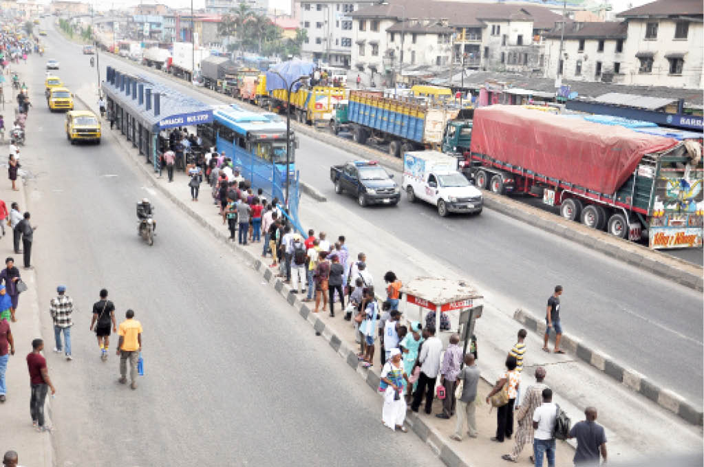 Hardship: Lagos records long BRT queues after transport fare cut