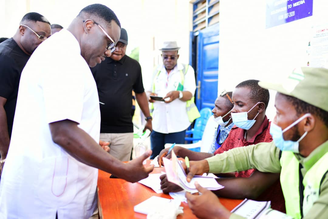 Ayade votes at Cross River byelections