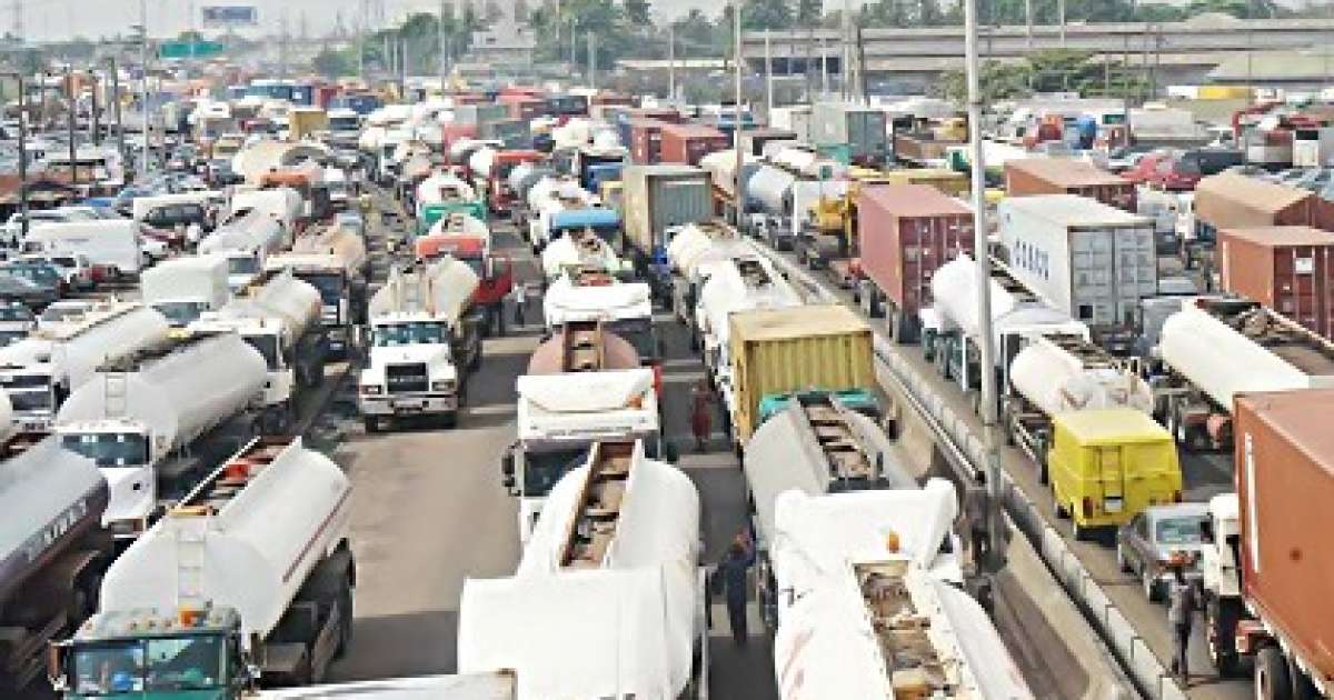 Apapa gridlock: Lagos moves to take over Presidential Taskforce Operations