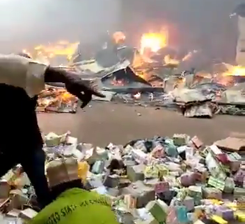 Tambuwal sets up committee to ‘control’ raging inferno at Sokoto Central Market