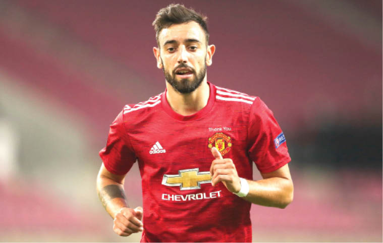 Fernandes replaces Maguire as new Man Utd captain