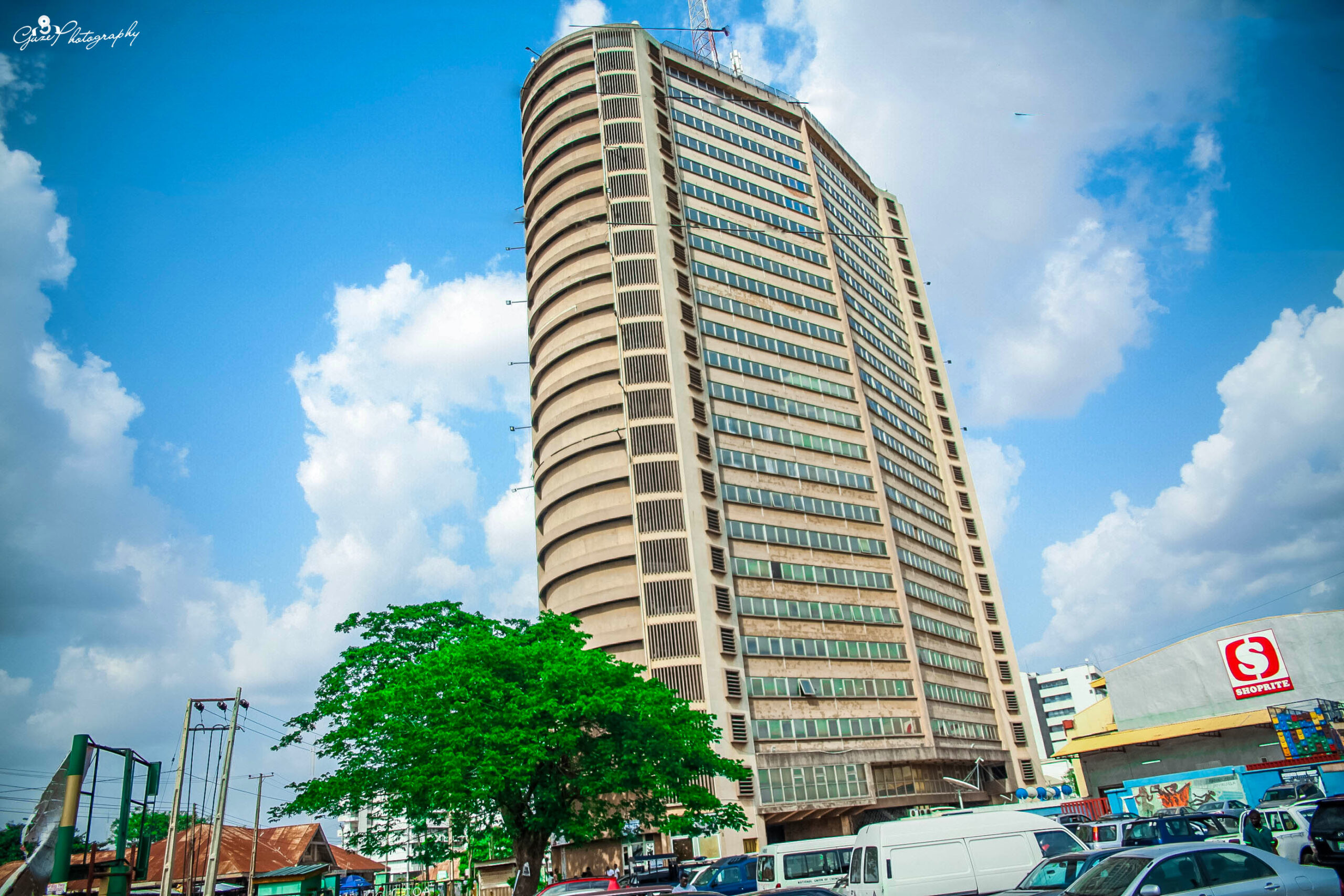 1 Dead, 3 Injured As Elevator Crashed in Cocoa House, Ibadan