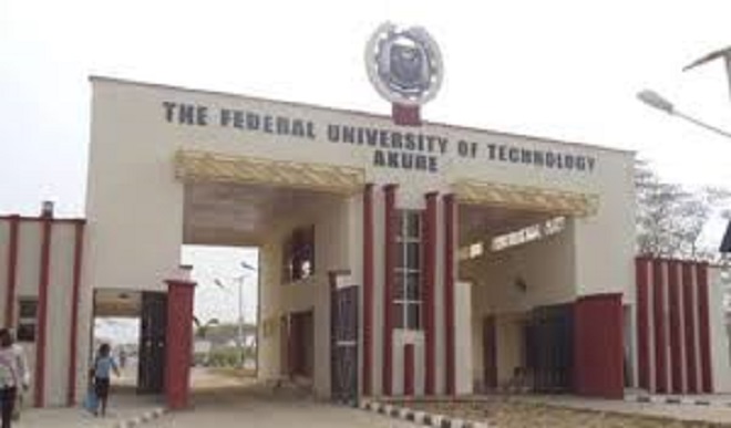 FUTA Students Block Highway In Ondo To Protest Robbery Attacks