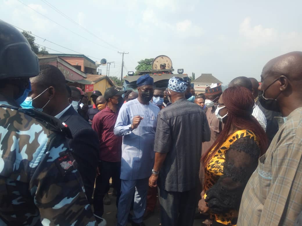 How Angry Youths Barred Oyo, Ondo Governors From Monarch’s Palace in Ibadan