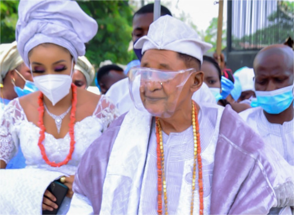 PHOTOS: Alaafin Of Oyo picks a new wife and she’s Davido’s lover’s namesake