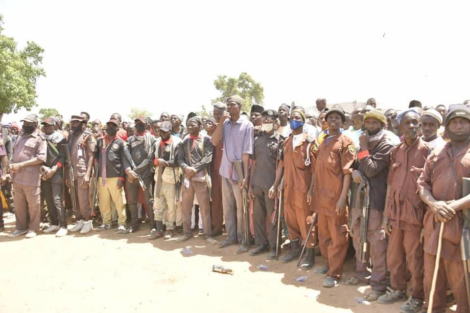 Niger to arm vigilante group with pump-action guns