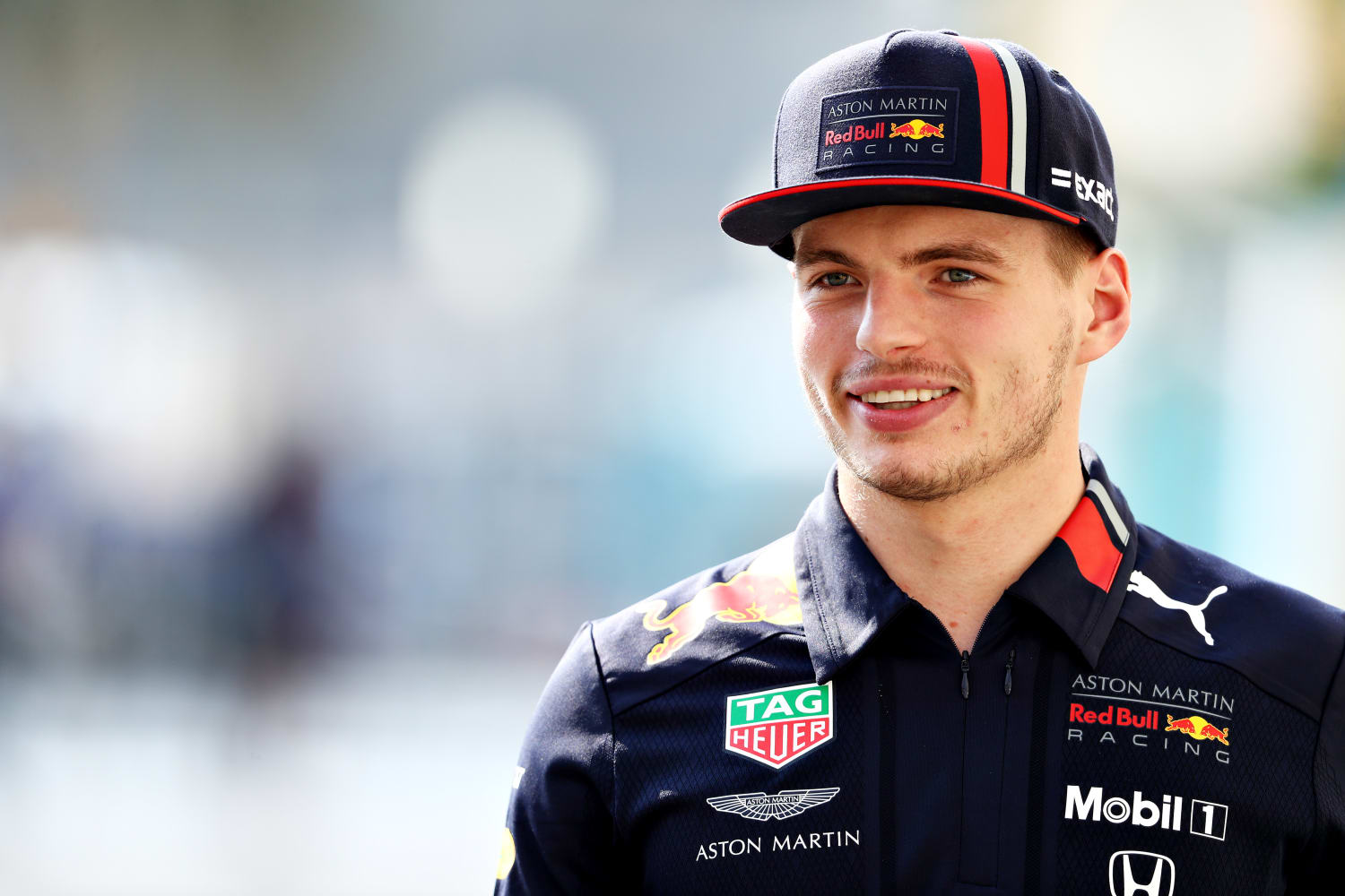 Verstappen beats Hamilton to Bahrain pole position