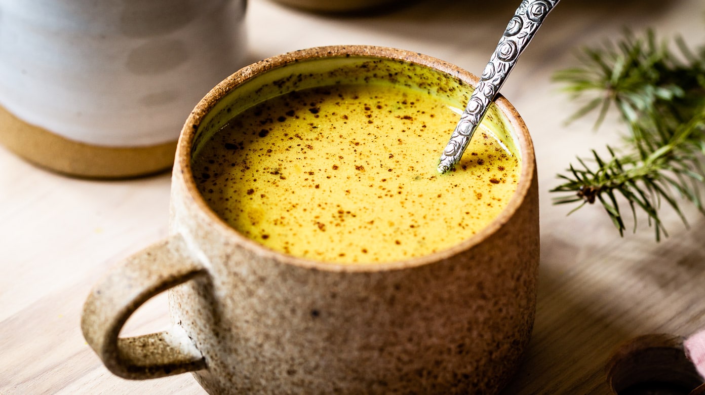 Home Remedy Alert! Back pain? Try turmeric milk