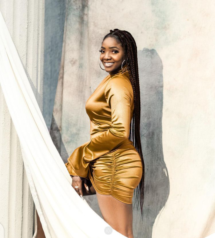 Simi becomes first female artist to reach 100m streams on Boomplay