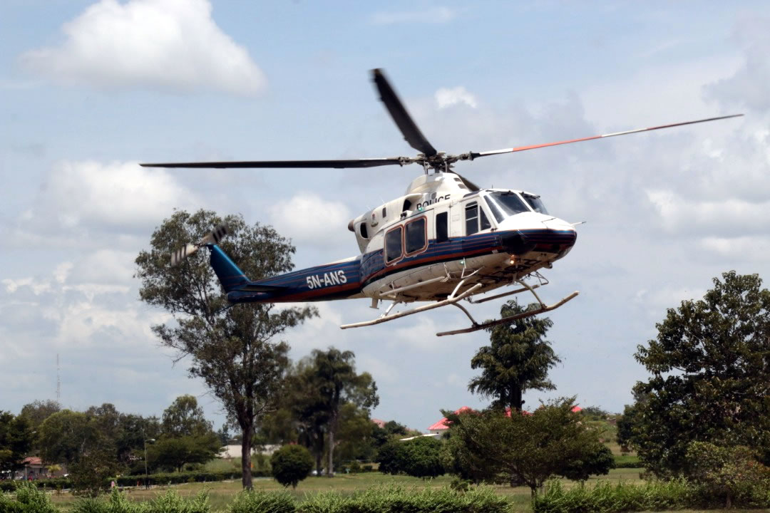 How we auctioned 2 helicopters – Aviation College