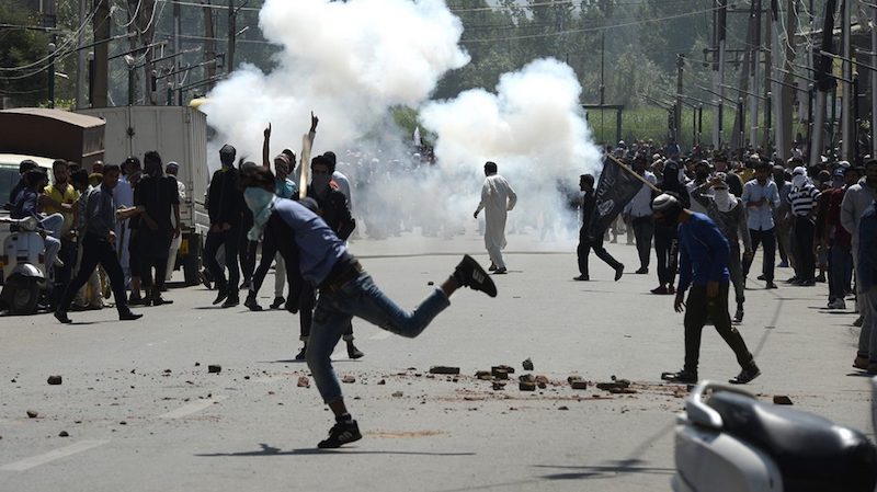 1 feared dead, 5 injured as gangsters clash in Jos community