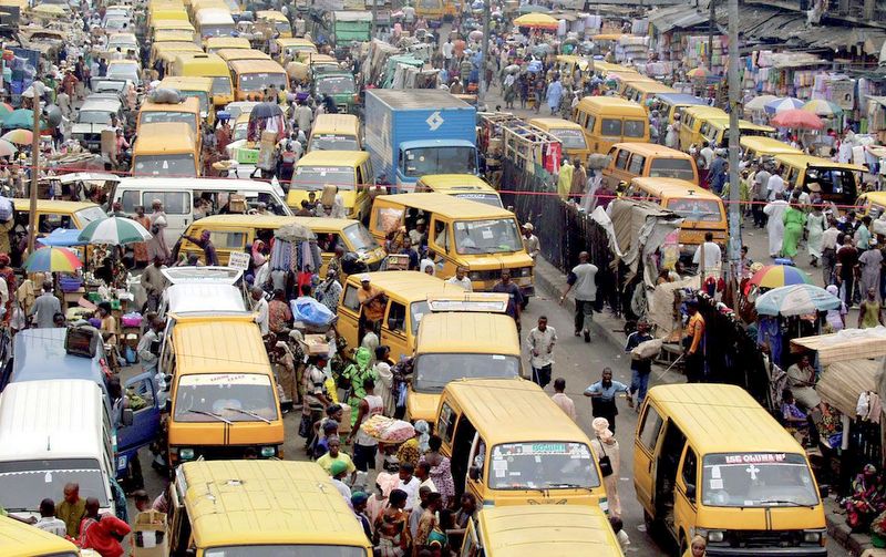 Bus drivers call off strike in Lagos as stakeholders set up taskforce