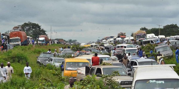 Abduction: Protesters cause gridlock on Kaduna-Abuja Highway