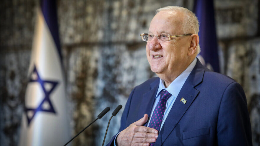 Israeli president holds talks in search for new govt