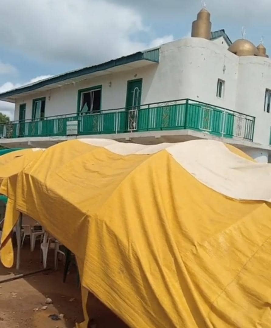 One killed as masquerade attacks worshippers in Osun mosque