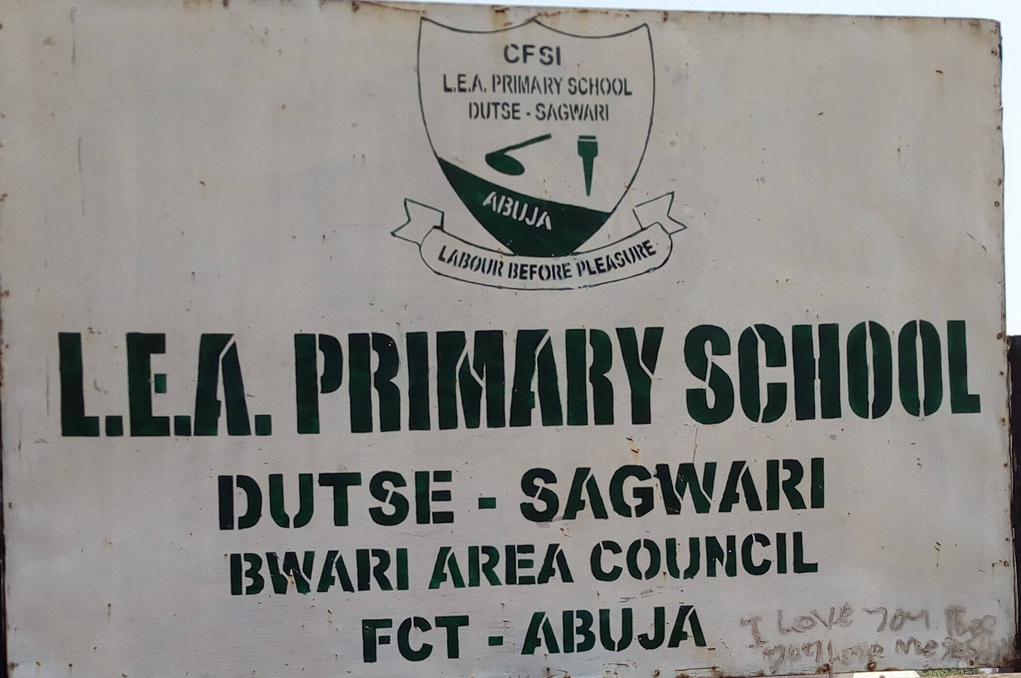 Primary schools shut in Abuja as teachers protest over June salary