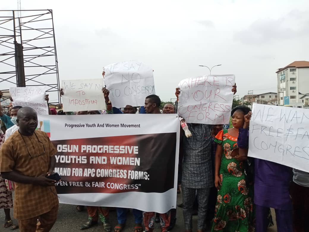 Ward Congress: Osun APC Youth protest ‘hijacking of forms’