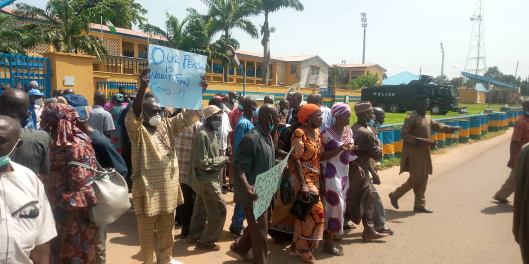 PHOTOS: Retired Police officers protest against pension scheme in Kaduna