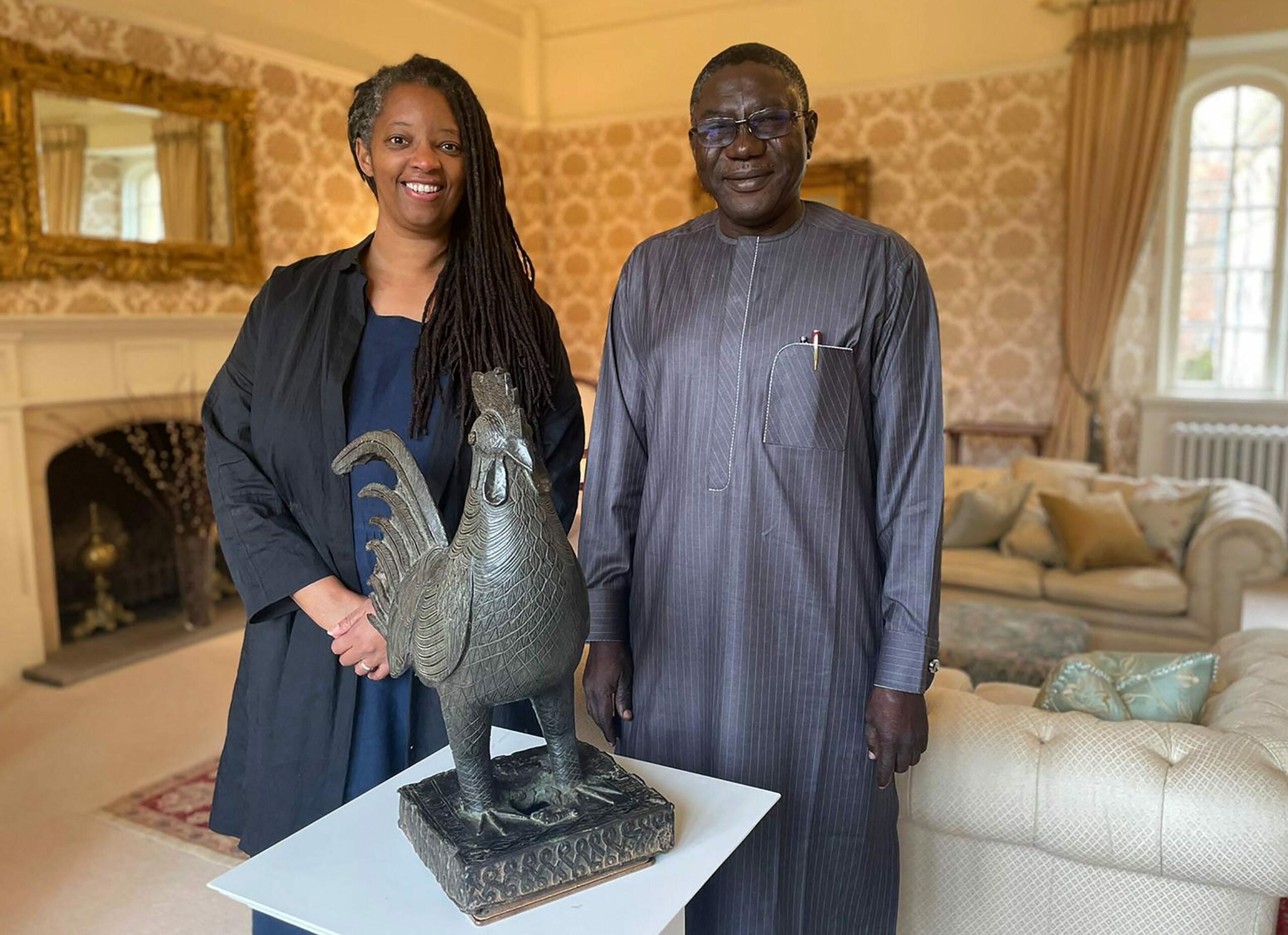 Cambridge returns looted artefact to Nigeria