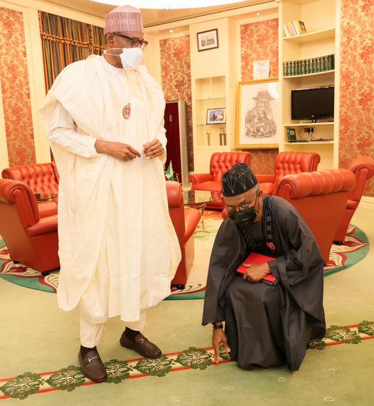 PHOTO: El-Rufai kneels before Buhari at Aso Rock