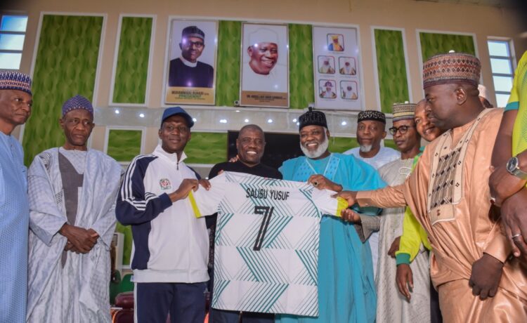 Ganduje unveils former Super Eagles coach as Kano Pillars technical adviser