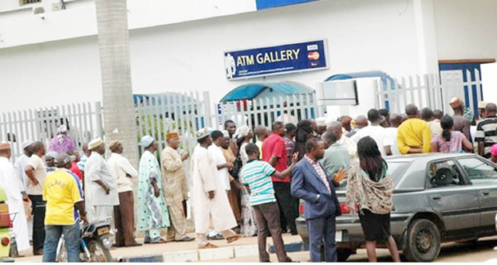 Weekly Recap: Unending queues, cashless Nigeria on election month