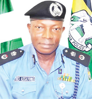 Man nabbed for selling sawdust, cement as herbs in Kwara