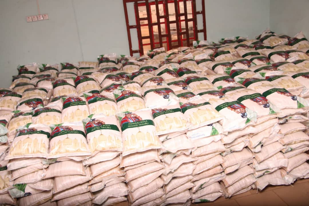 Eid-ul-fitr: Tinubu’s bags of rice flood Nasarawa