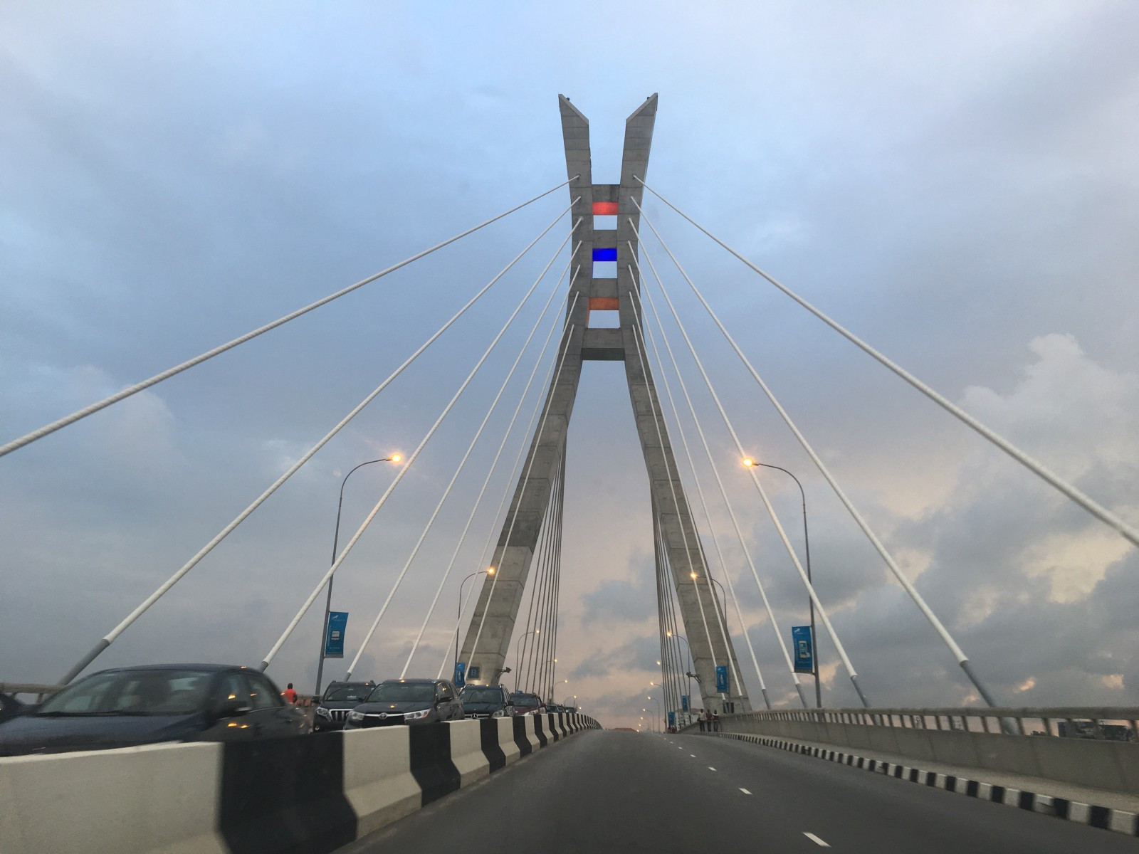 Man Dives Into Lagos Lagoon