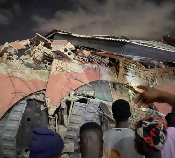 UPDATED: 10 killed, 24 rescued as 3-storey building collapses in Lagos