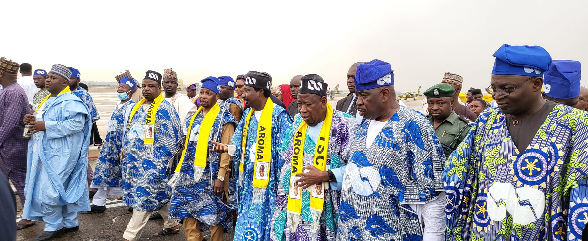 Tinubu receives rousing welcome in Kano, meets delegates