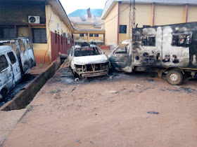 Gunmen kill two soldiers, set ablaze court, secretariat in Anambra