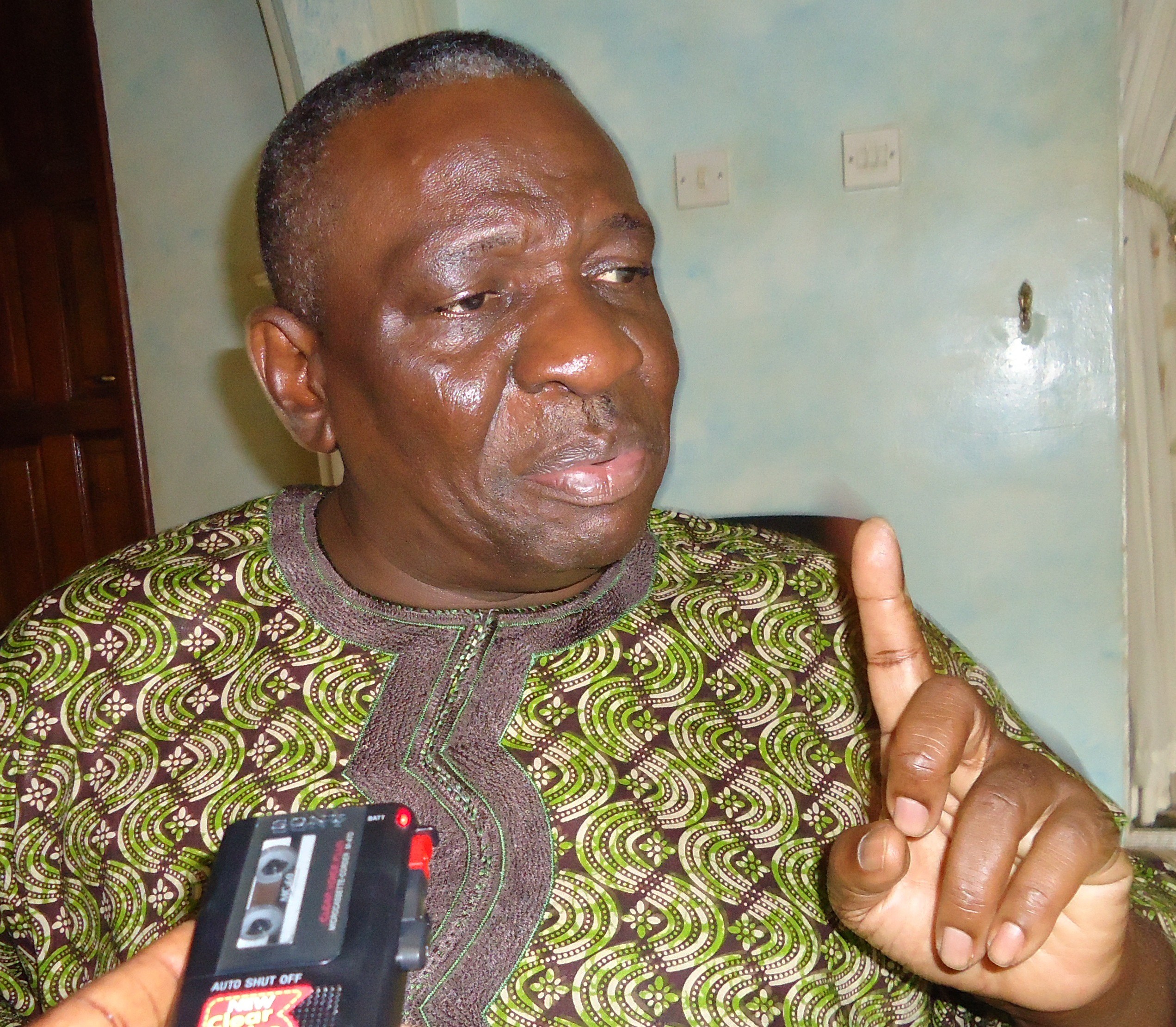 Drama as senator who lost reelection ticket storms out of primaries venue