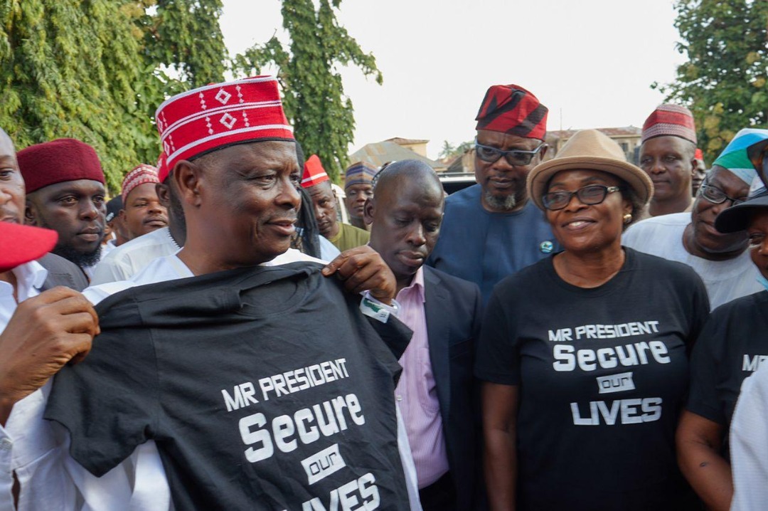 Terror Attack: Kwankwaso visits Owo, condoles victims