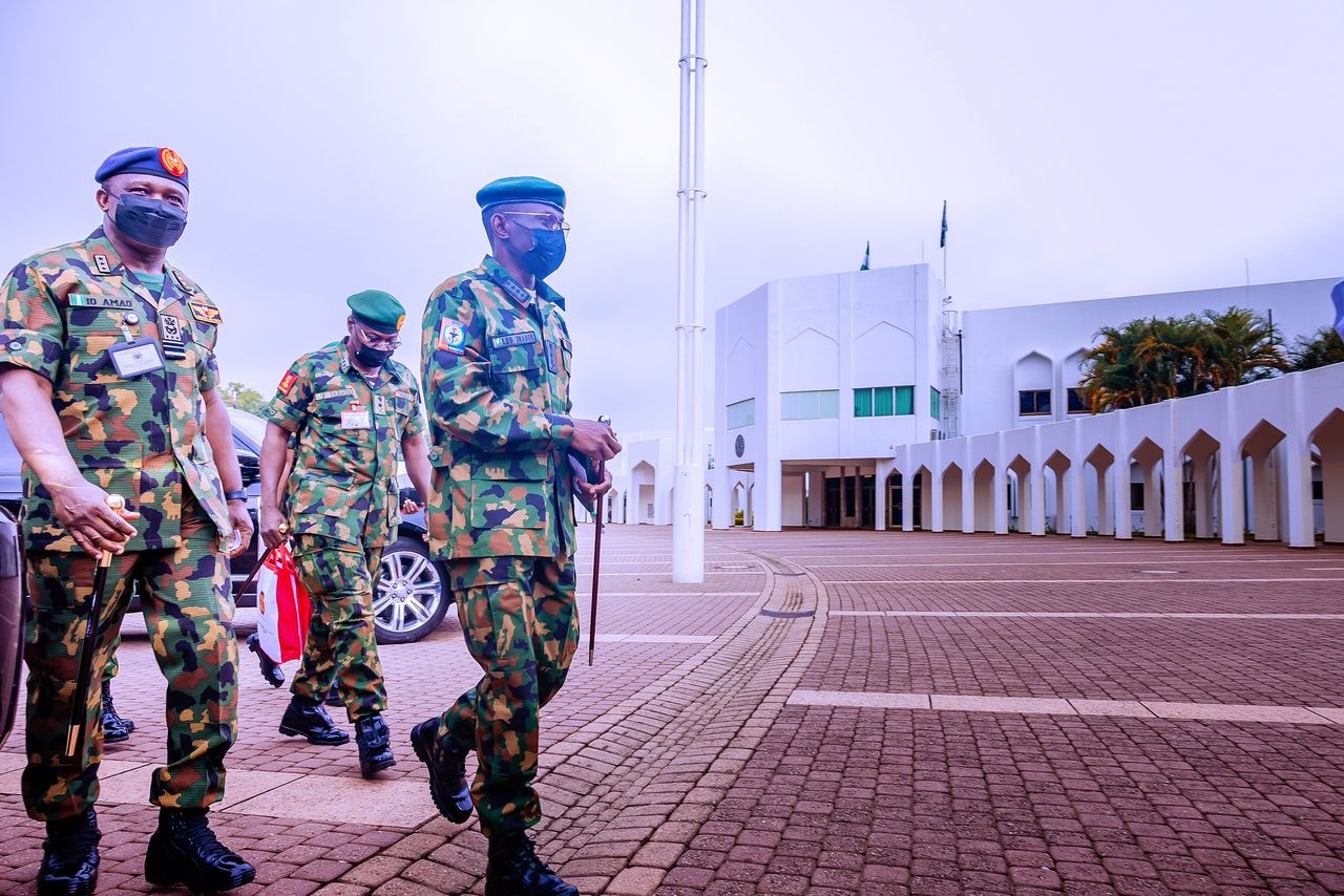 Prison Break: Buhari summons emergency Security Council meeting