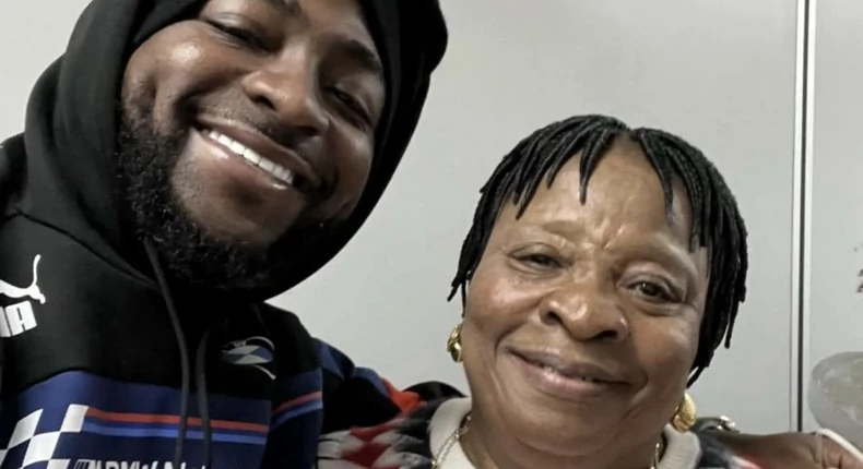 Davido condoles Wizkid over mother’s death