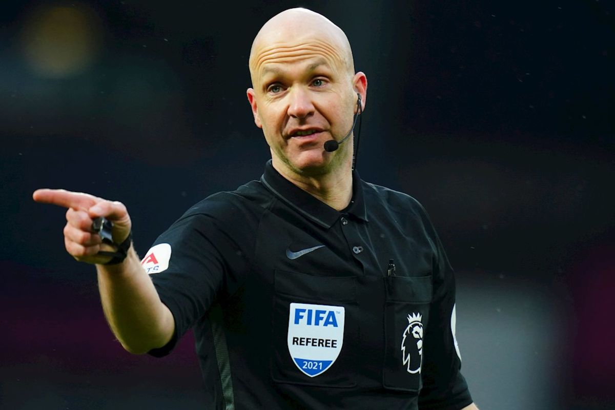 Chelsea fans launch petition against referee after 2-2 draw with Spurs